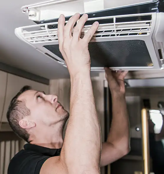  Professional Licensed And Insured Cleaners in Lake Forest, IL